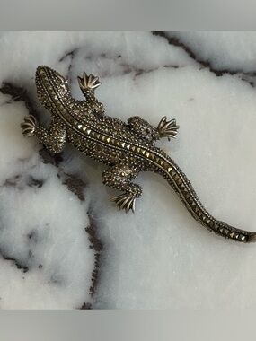 Marcasite and sterling silver lizard brooch